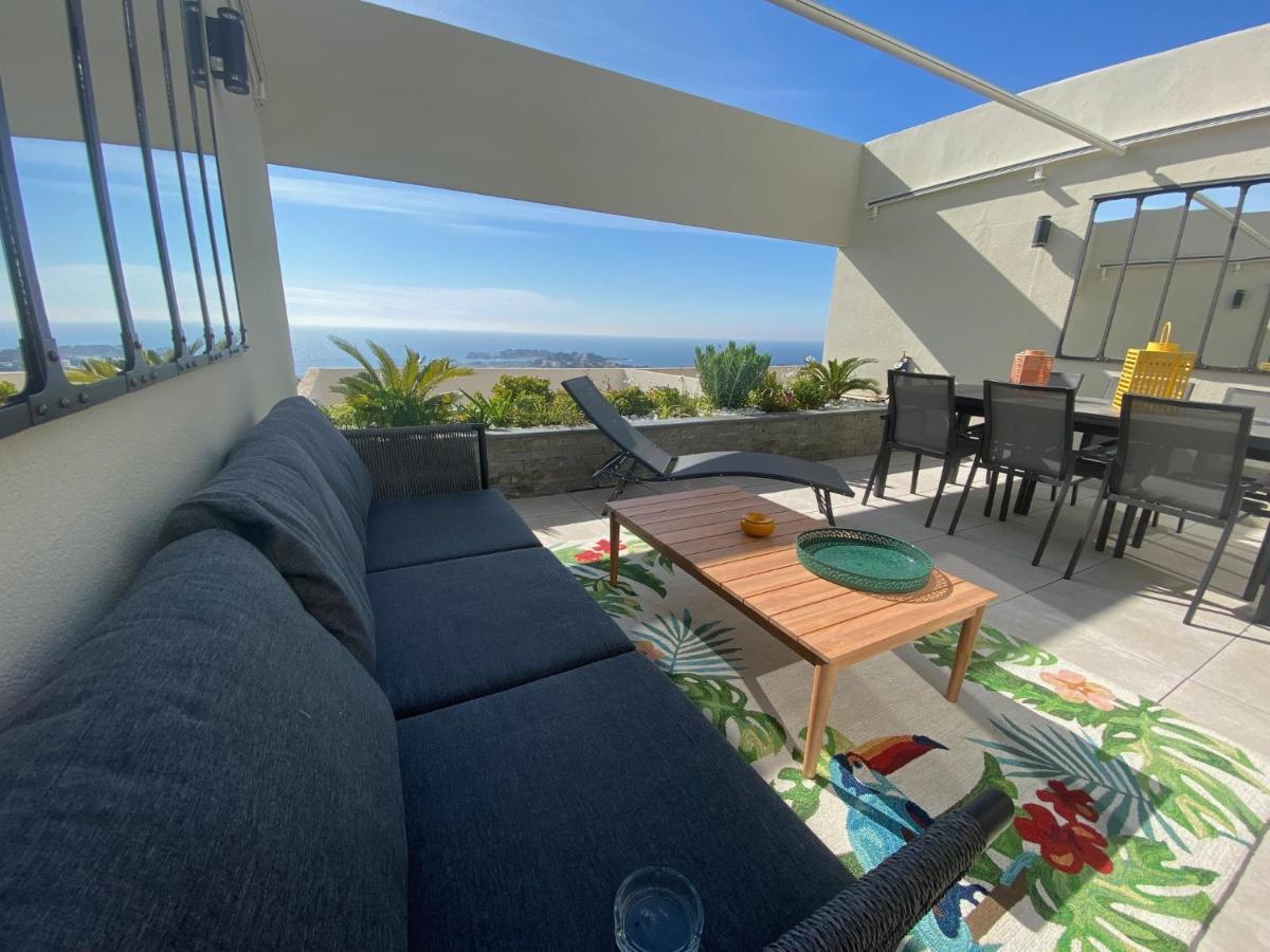 Superbe T2 44M2 - Grande Terrasse Vue Mer Panoramique Exceptionnelle Piscine - Parking Bandol Bagian luar foto