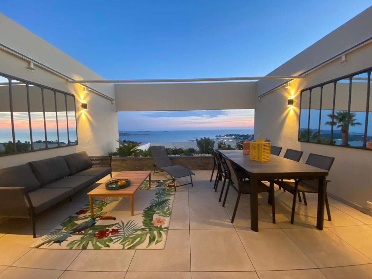 Superbe T2 44M2 - Grande Terrasse Vue Mer Panoramique Exceptionnelle Piscine - Parking Bandol Bagian luar foto